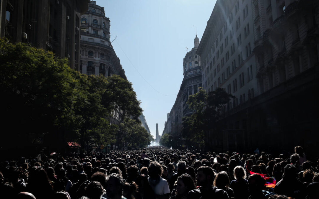 Cuando la plaza desborda